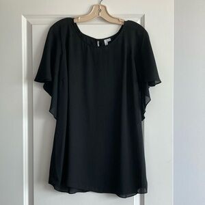 MELANIE LYNE, KATHERINE BARCLAY MONTRAEL | black batwing tiered top, size large